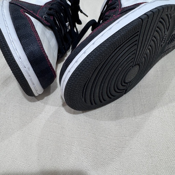 Wmns Air Jordan 1 Low SE Utility 'White Black Red - Picture 4 of 8